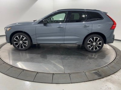 2023 Volvo XC60 B5 Plus Dark Theme
