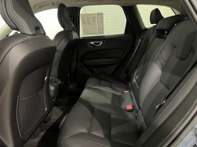 2023 Volvo XC60 B5 Plus Dark Theme