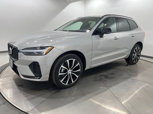 2023 Volvo XC60 B5 Plus Dark Theme