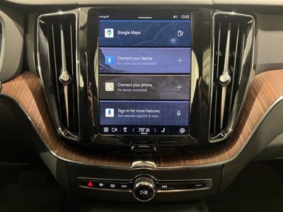 2023 Volvo XC60 B5 Plus Dark Theme