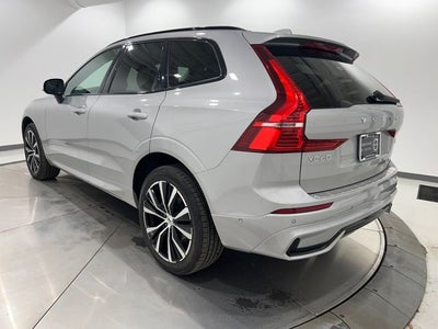 2023 Volvo XC60 B5 Plus Dark Theme