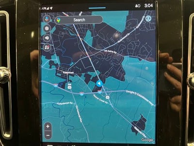 2025 Volvo XC40 B5 Plus Dark Theme