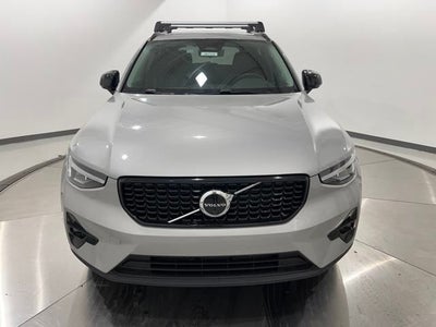 2025 Volvo XC40 B5 Plus Dark Theme