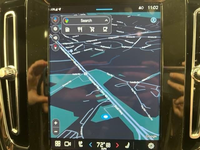 2025 Volvo XC40 B5 Core