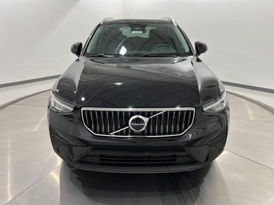 2025 Volvo XC40 B5 Core