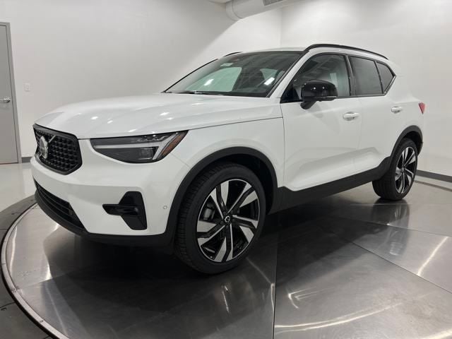2026 Volvo XC40 ULTRA