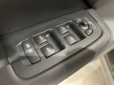 2024 Volvo V60 Cross Country B5 Plus