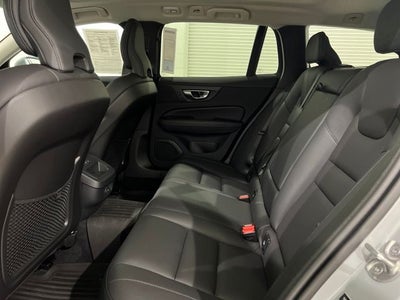 2024 Volvo V60 Cross Country B5 Plus