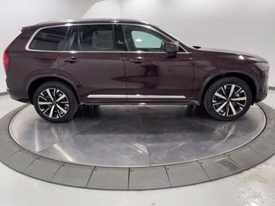 2025 Volvo XC90 B5 Core 2025.5
