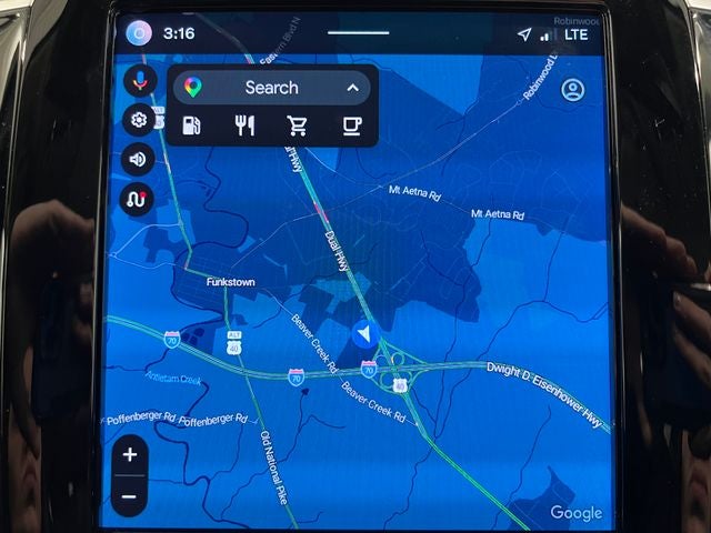 2025 Volvo XC90 B5 Plus