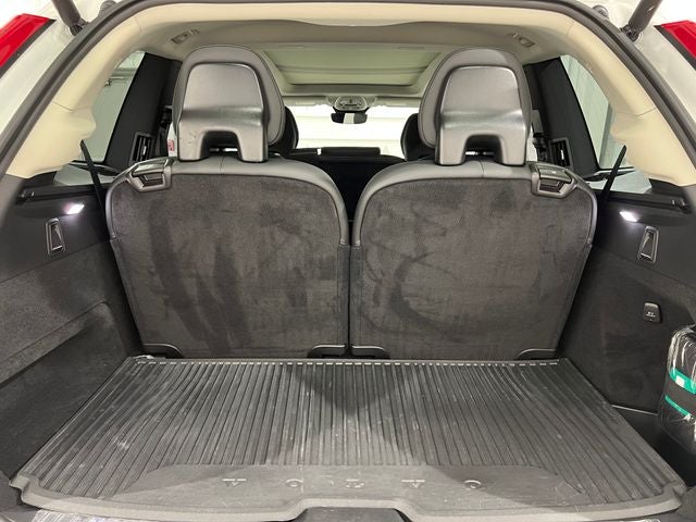 2025 Volvo XC90 B5 Plus