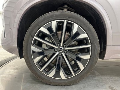 2026 Volvo XC90 B5 Plus
