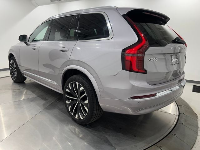 2026 Volvo XC90 B5 Plus