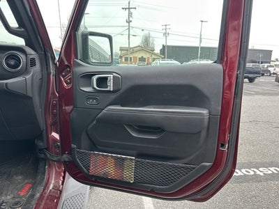 2022 Jeep Gladiator Overland