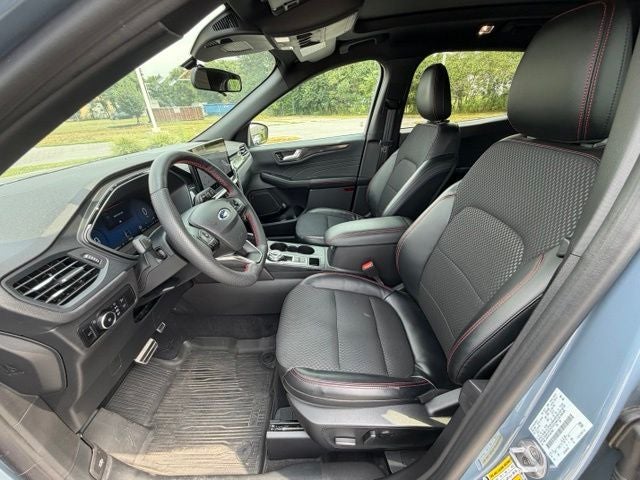 2023 Ford Escape ST-Line Select