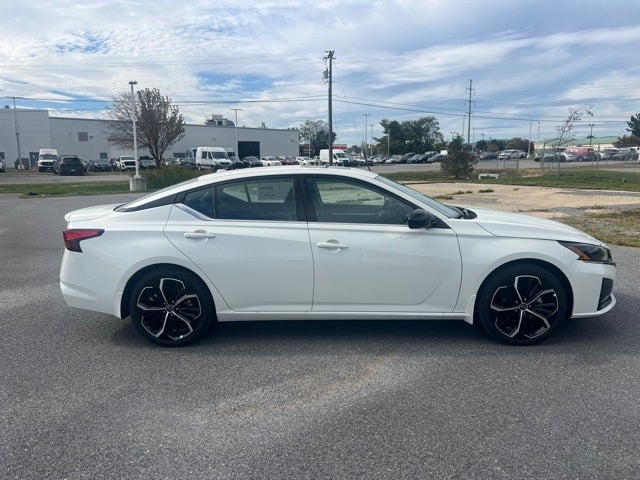 2025 Nissan Altima 2.5 SR PREMIUM PACKAGE