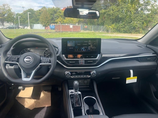 2025 Nissan Altima 2.5 SR PREMIUM PACKAGE