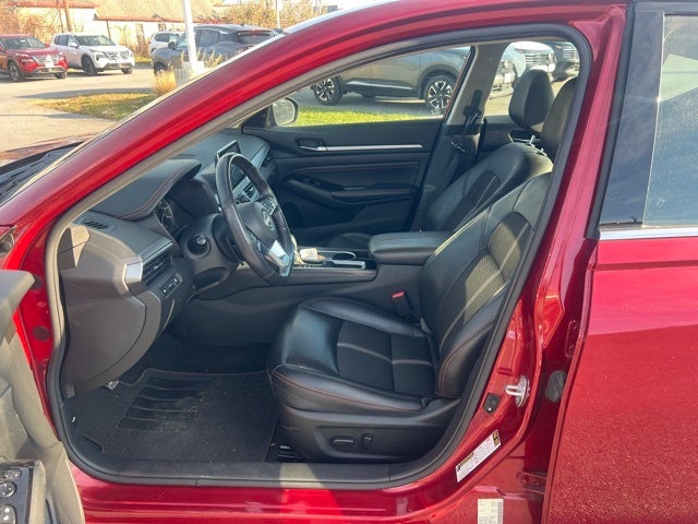 2023 Nissan Altima 2.5 SR