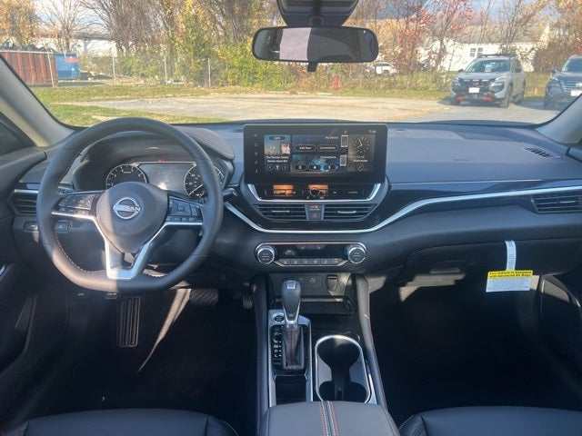 2025 Nissan Altima 2.5 SR PREMIUM PACKAGE