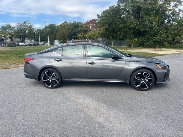 2025 Nissan Altima 2.5 SR PREMIUM PACKAGE