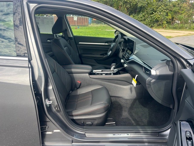 2025 Nissan Altima 2.5 SR PREMIUM PACKAGE