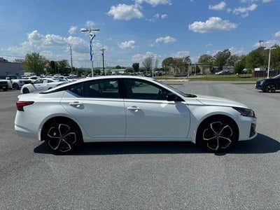 2023 Nissan Altima 2.5 SR