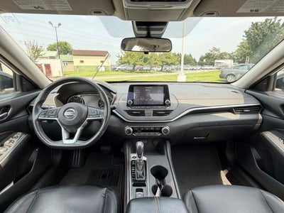 2022 Nissan Altima 2.5 SR