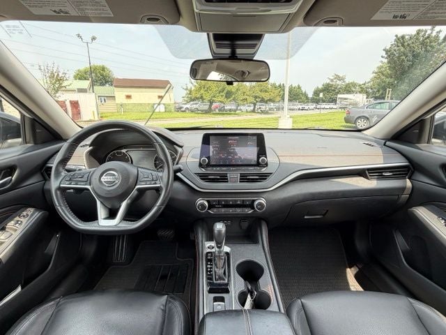 2022 Nissan Altima 2.5 SR