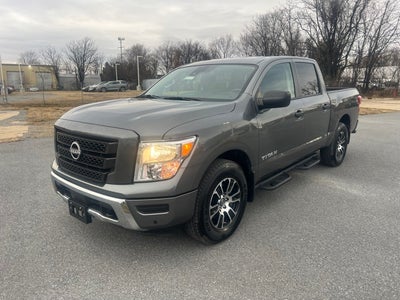 2024 Nissan Titan SV