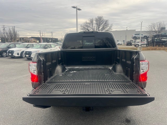 2024 Nissan Titan SV