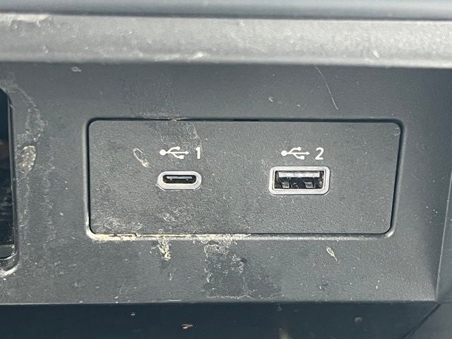 2024 Nissan Titan SV CONVENIENCE PACKAGE