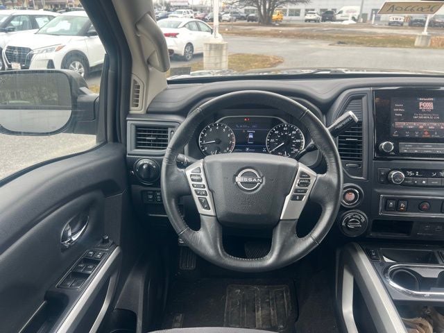 2024 Nissan Titan SV CONVENIENCE PACKAGE