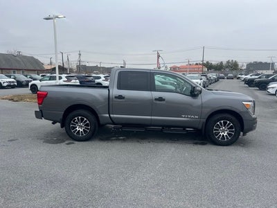 2024 Nissan Titan SV CONVENIENCE PACKAGE