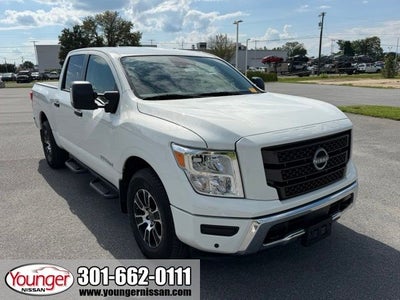 2024 Nissan Titan SV