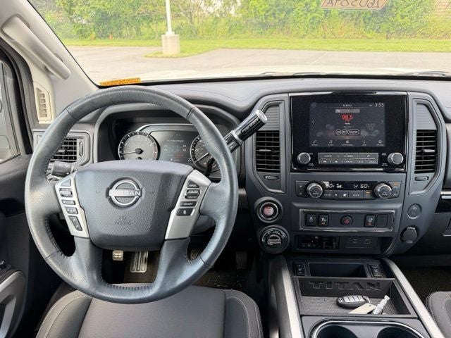 2024 Nissan Titan SV