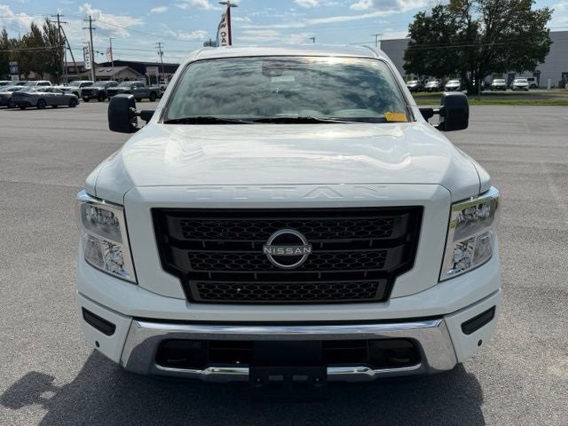 2024 Nissan Titan SV