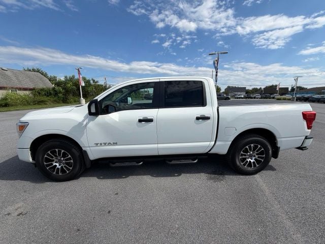 2024 Nissan Titan SV