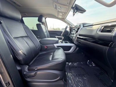 2021 Nissan Titan SV CONVENIENCE PACKAGE