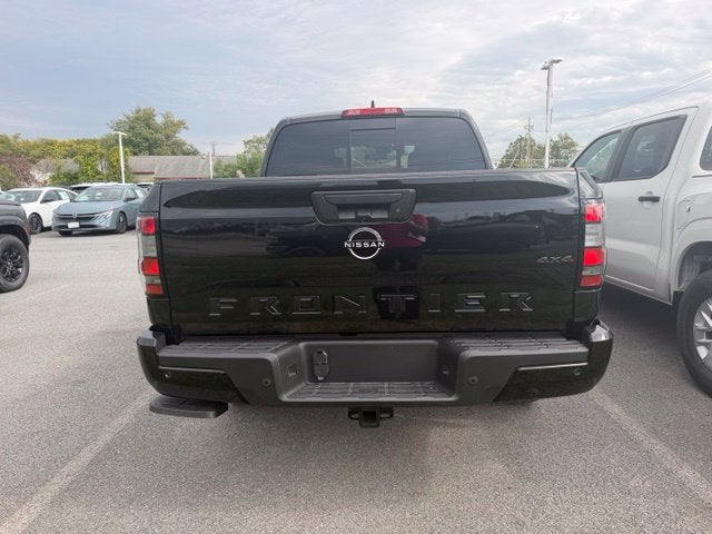 2027 Nissan Frontier SV