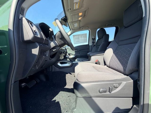 2026 Nissan Frontier SV CONVENIENCE, BLACK ACCENT PACKAGE