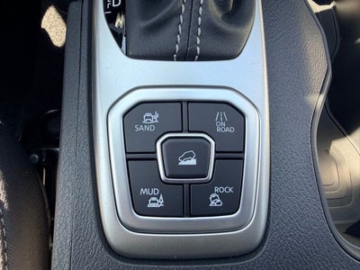 2026 Nissan Frontier SV CONVENIENCE, BLACK ACCENT PACKAGE