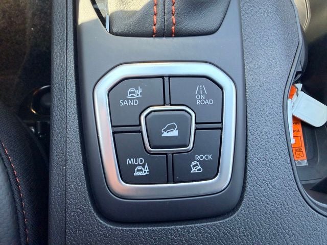 2026 Nissan Frontier PRO-4X PREMIUM, CNVENIENCE PACKAGE