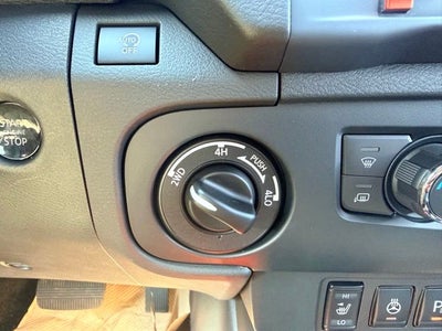 2026 Nissan Frontier PRO-4X PREMIUM, CNVENIENCE PACKAGE