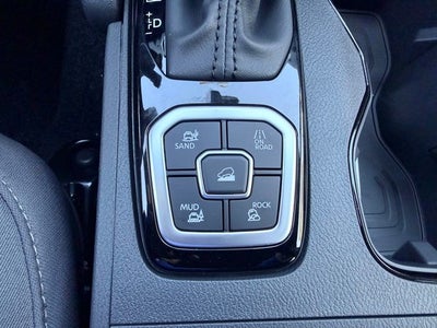 2026 Nissan Frontier SV DARK ARMOR, ALL-WEATHER CONTENT PACKAGE