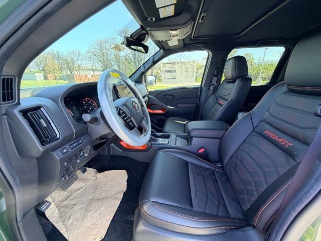 2026 Nissan Frontier PRO-4X PREMIUM, CONVENIENCE, TOW, BLACK ACCENT PACKAGE
