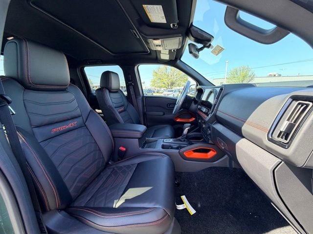 2026 Nissan Frontier PRO-4X PREMIUM, CONVENIENCE, TOW, BLACK ACCENT PACKAGE