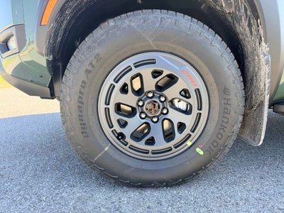 2026 Nissan Frontier PRO-4X PREMIUM, CONVENIENCE, TOW, BLACK ACCENT PACKAGE