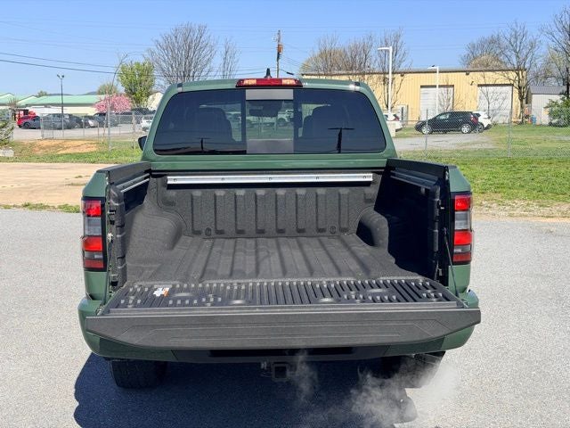 2026 Nissan Frontier PRO-4X PREMIUM, CONVENIENCE, TOW, BLACK ACCENT PACKAGE