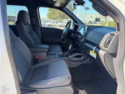 2027 Nissan Frontier SV