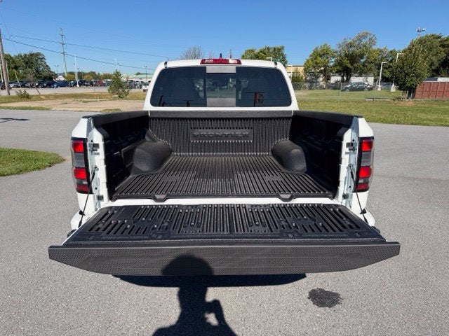 2027 Nissan Frontier SV
